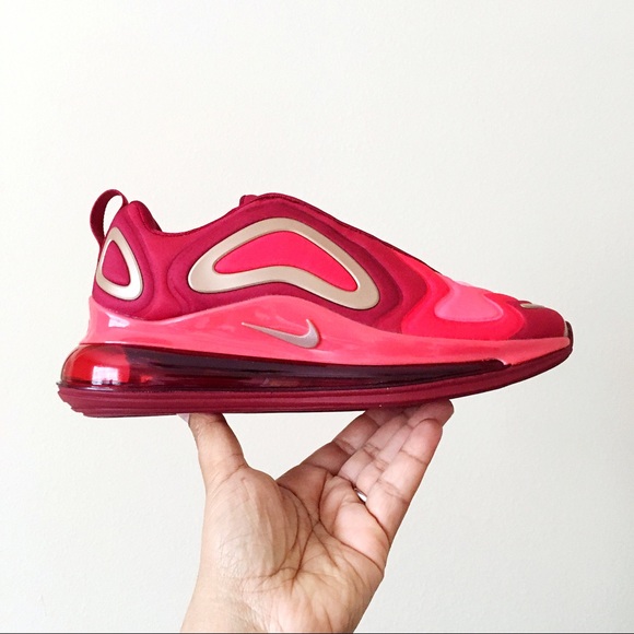 air max 720 maroon